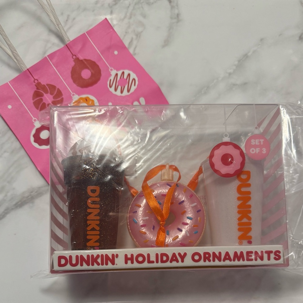 Dunkin' Holiday Ornaments Set